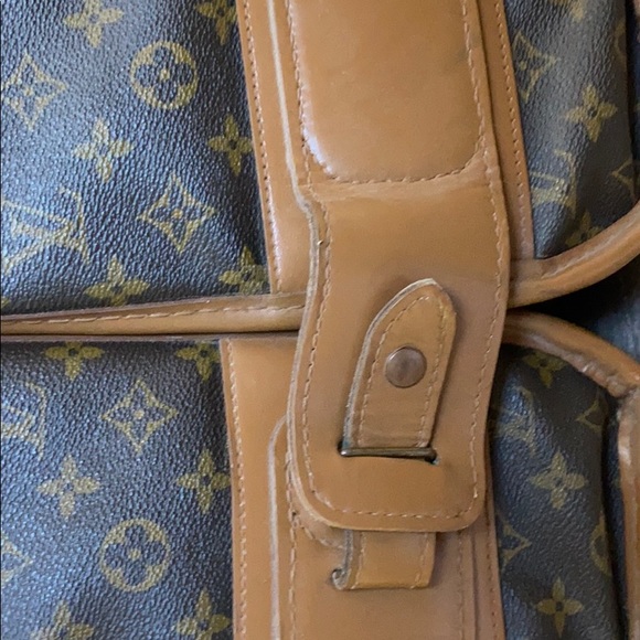 Vintage 1970’s Louis Vuitton Luggage - Picture 10 of 11